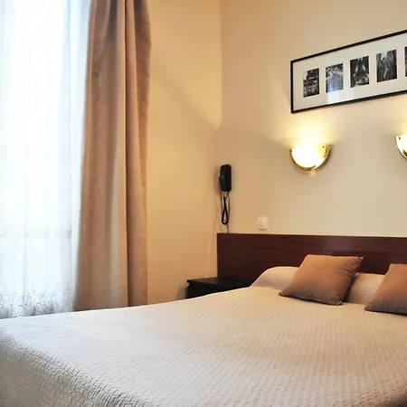 艾文莉容基耶尔酒店 *