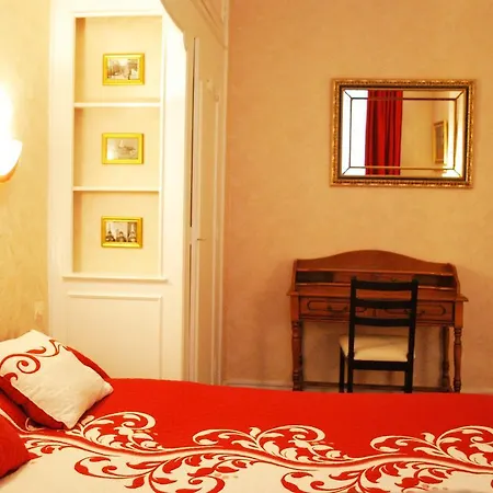 艾文莉容基耶尔酒店 *