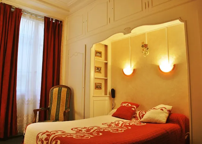 Avenir Jonquiere Hotel *